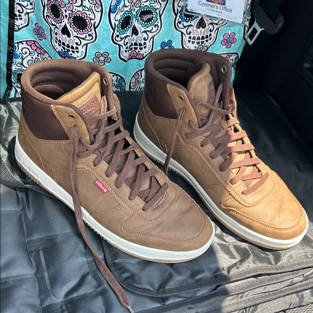 Levi's Men's Tan and Brown High-Top Sneakers